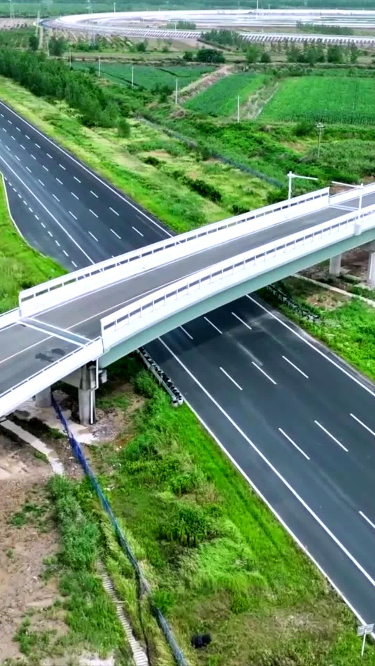 Çin\'de Akıllı Bağlantılı Araçlar İçin Yeni Test Alanı Açıldı