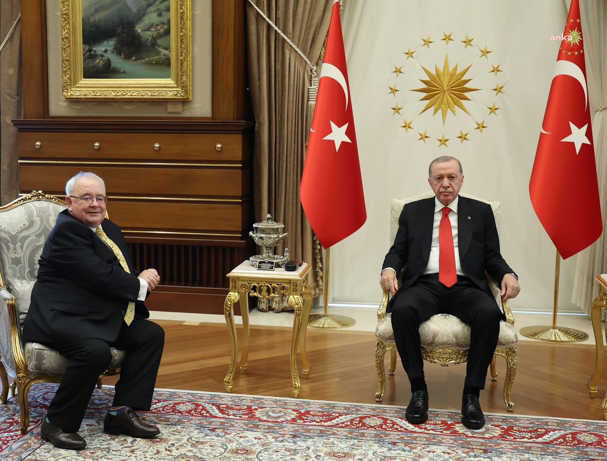 Cumhurbaşkanı Erdoğan, İrlanda Meclis Başkanı O Fearghail\'i kabul etti