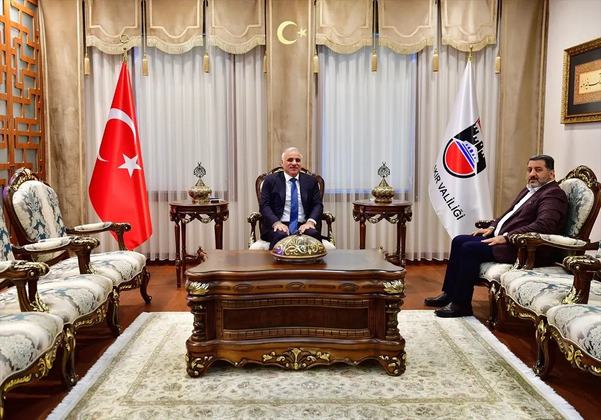 Diyarbakır Valisi Murat Zorluoğlu\'na hayırlı olsun ziyaretleri sürüyor