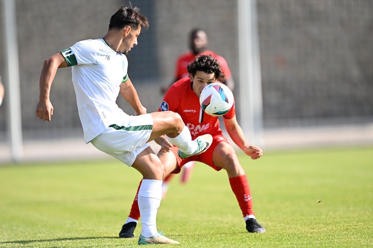 Konyaspor, hazırlık maçında Almere City\'yi 3-2 yendi