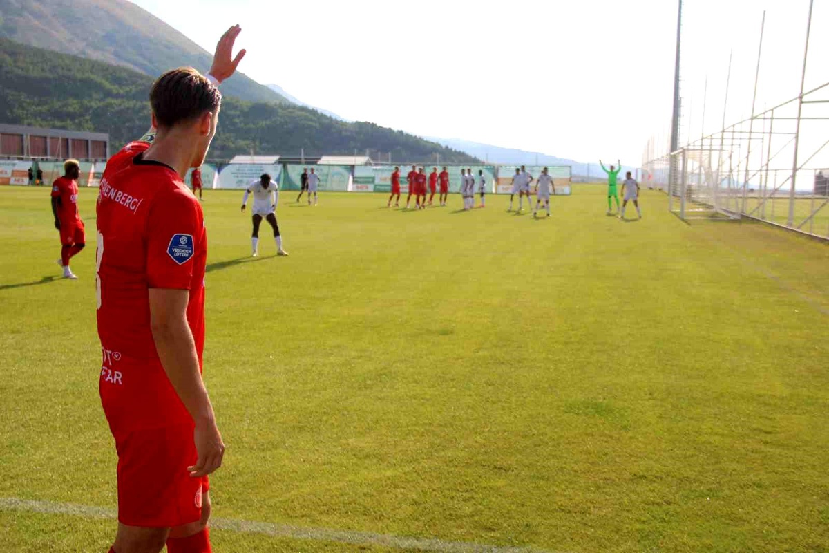 Konyaspor, Almere City\'yi 3-2 mağlup etti