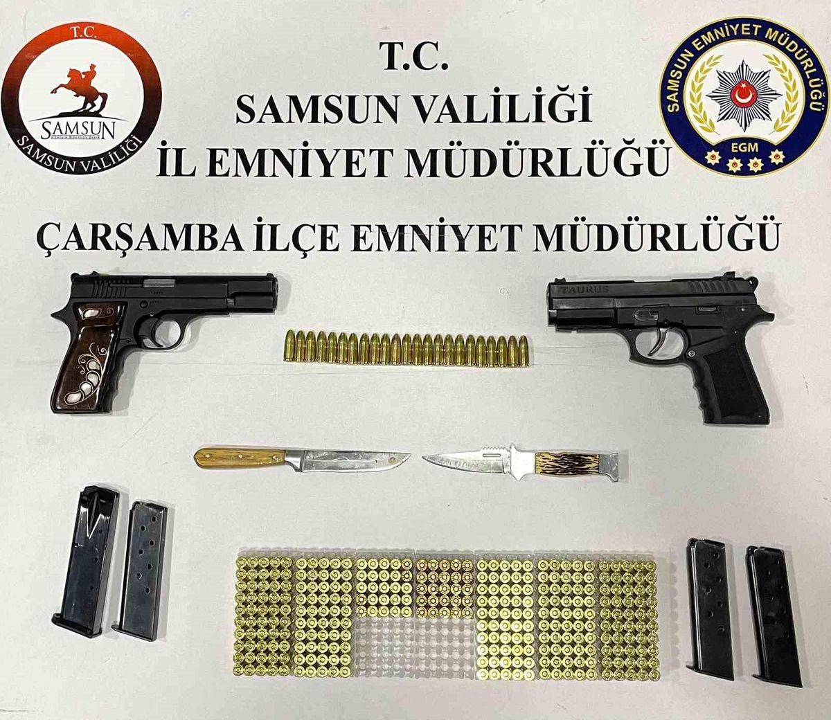 Samsun\'da Ruhsatsız Silah ve Uyuşturucu Operasyonu