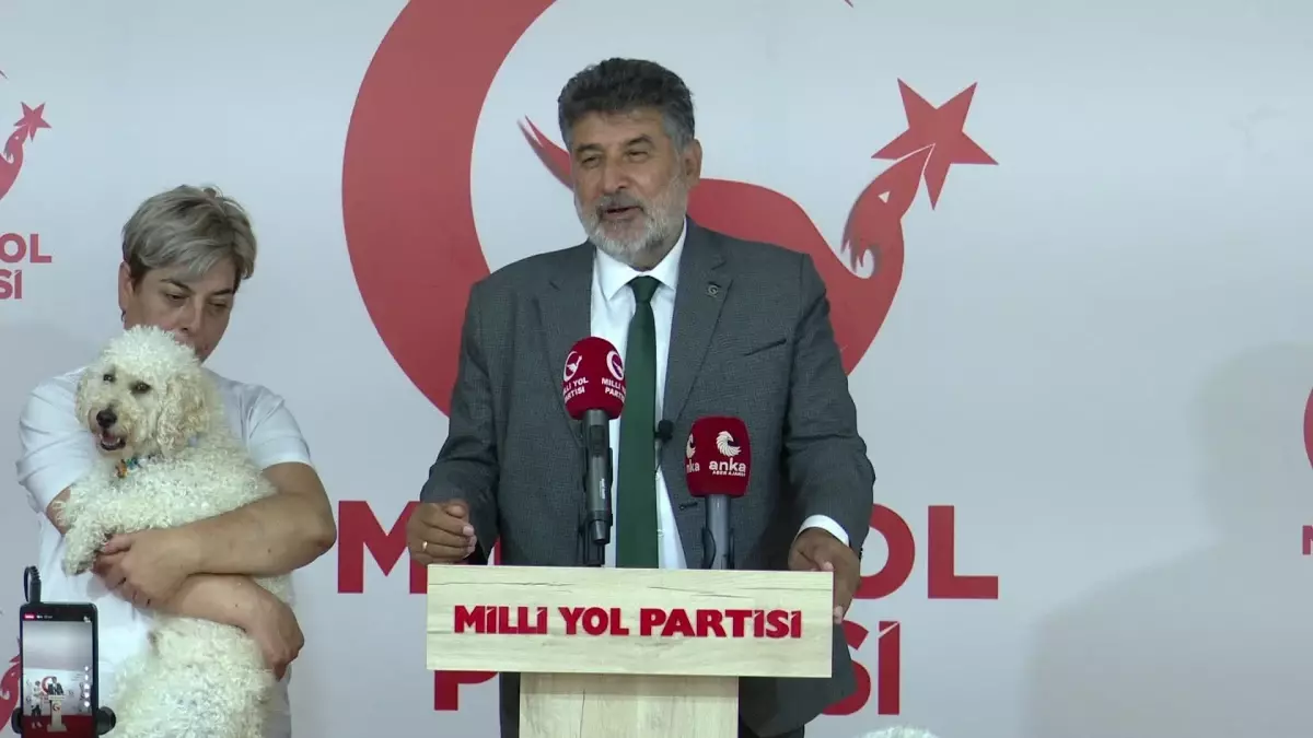 MYP Genel Başkanı Remzi Çayır, AKP\'nin sokak hayvanlarıyla ilgili kanun teklifini eleştirdi