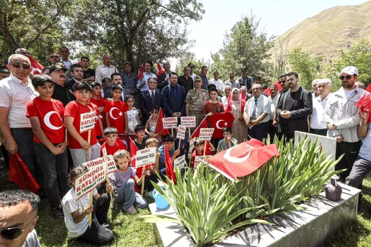 Van\'ın Bahçesaray ilçesindeki Sündüs Yaylası\'nda PKK tarafından katledilen 24 kişi anıldı