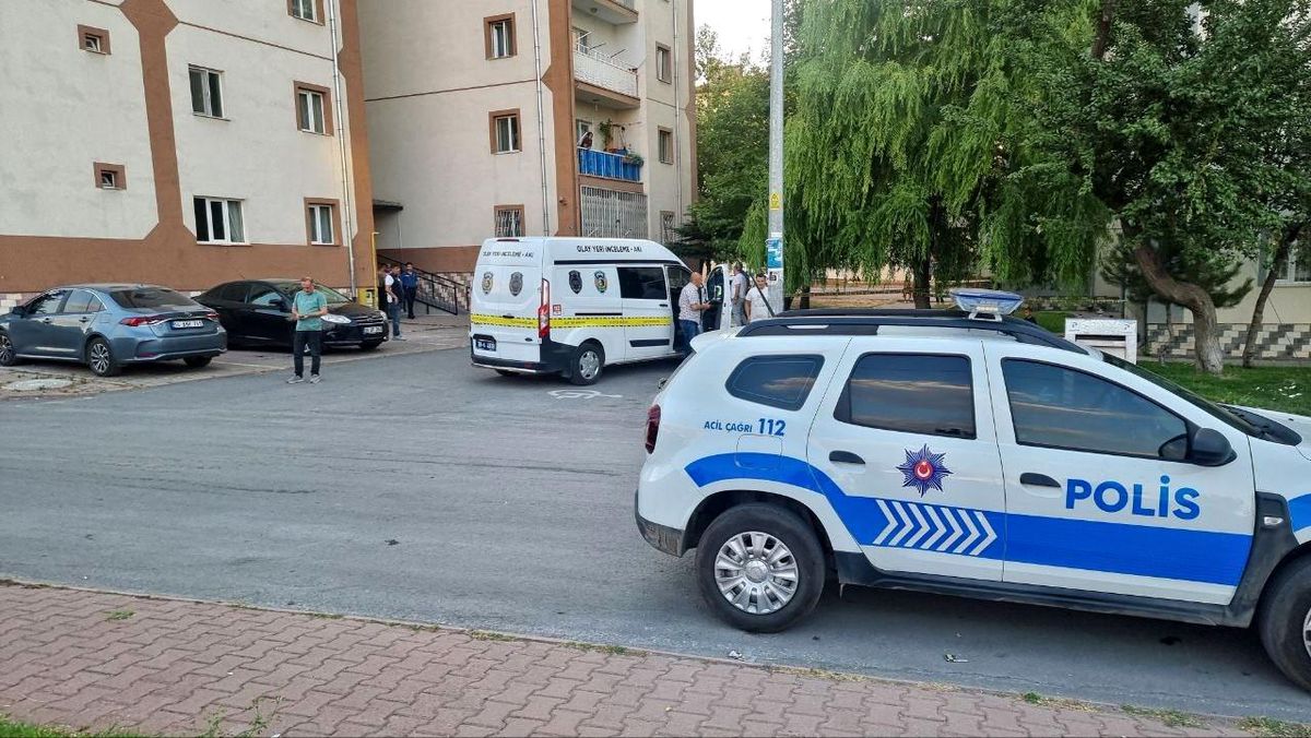 Kayseri\'de şişeli silahlı kavga: 2 yaralı
