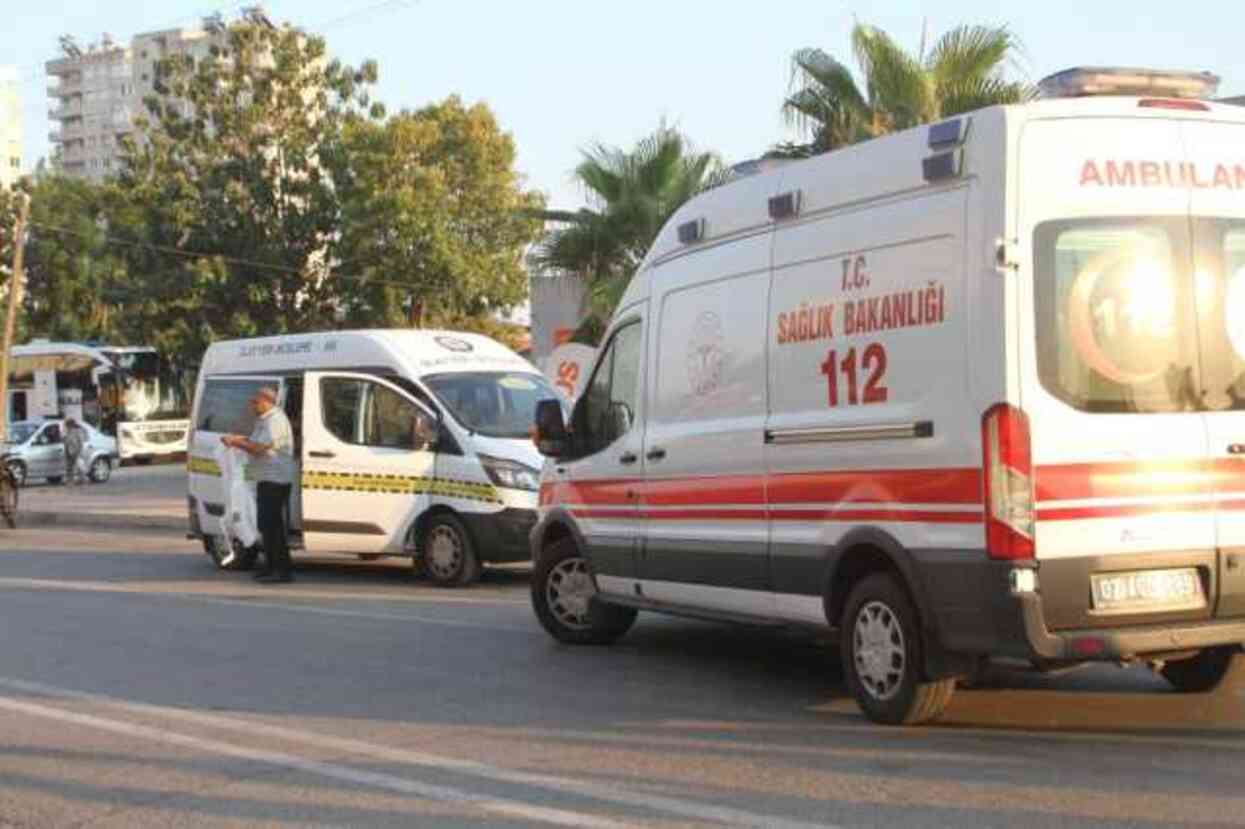 Kaza yapıp kaçtı, önce çevreye sonra kendi kalbine ateş etti Kaza yapıp kaçtı, önce çevreye sonra kendi kalbine ateş etti