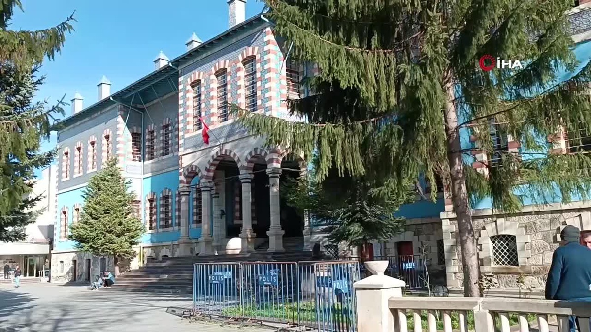Kütahya\'da \'büyücü\' operasyonu: 1 kişi tutuklandı