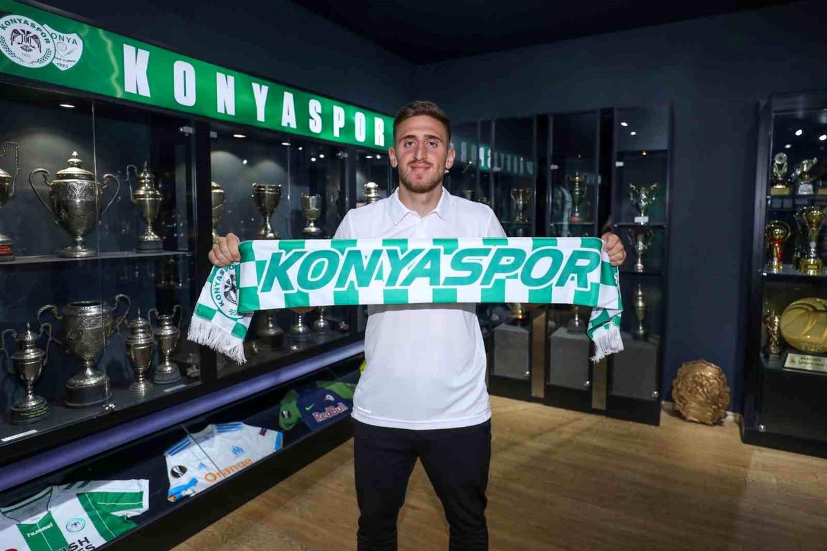 Konyaspor, Melih İbrahimoğlu ile 3 yıllık anlaşma sağladı