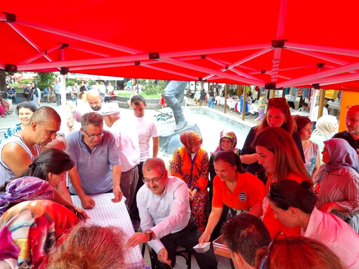 Muğla\'da Aşure Ayı Etkinlikleri Kapsamında Aşure Dağıtımı Yapıldı