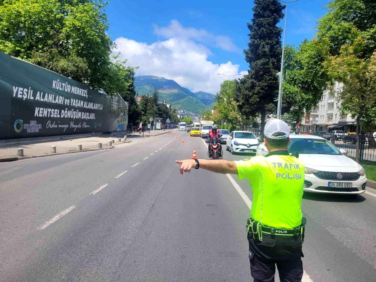 Ordu\'da yapılan trafik denetimlerinde 15 bin 849 araç kontrol edildi