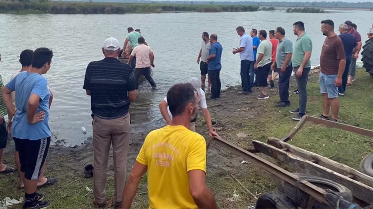 Samsun\'da gölde tekne alabora oldu: 2 kişi kayıp