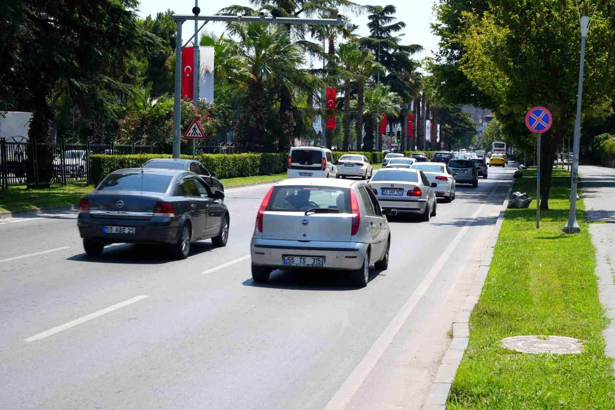 Samsun\'da Trafiğe Kayıtlı Araç Sayısı 473 Bin 929 Oldu
