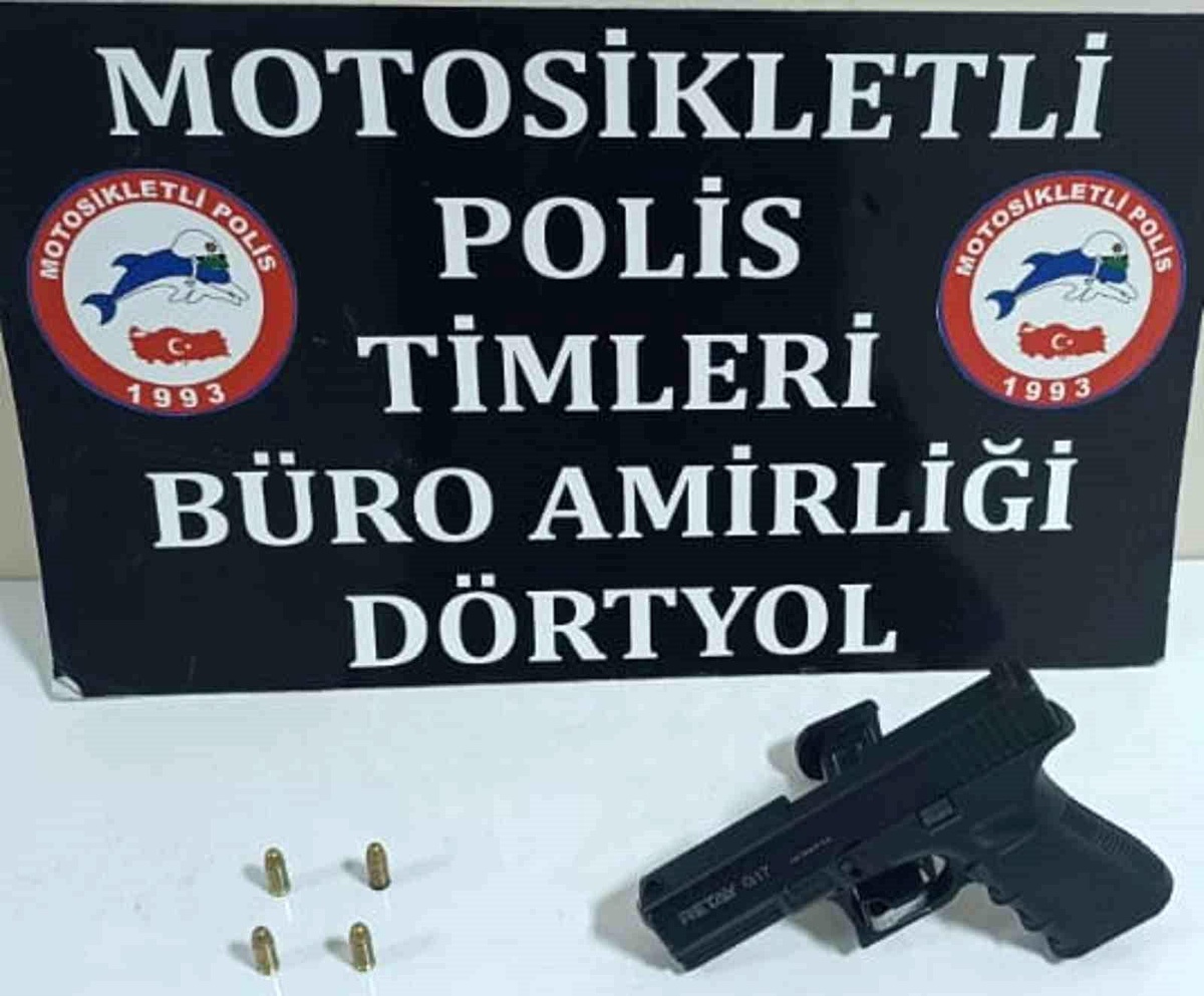 Hatay Dörtyol\'da yapılan asayiş uygulamasında 14 kişi yakalandı