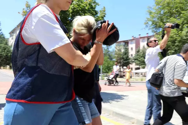 Evinde ölü bulunan yaşlı kadının oğlu, 3 ay sonra tutuklandı! Paylaşımları dikkatleri üzerine çekti