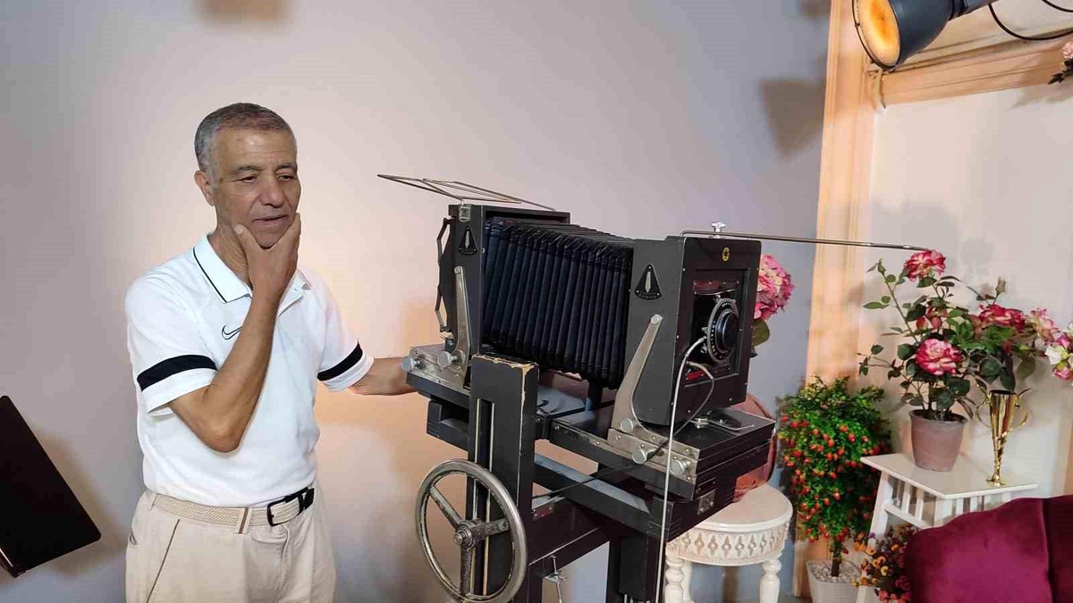 Kırşehir\'de 100 Yıllık Fotoğraf Makinesiyle Kültürel Tarih Aydınlatılıyor