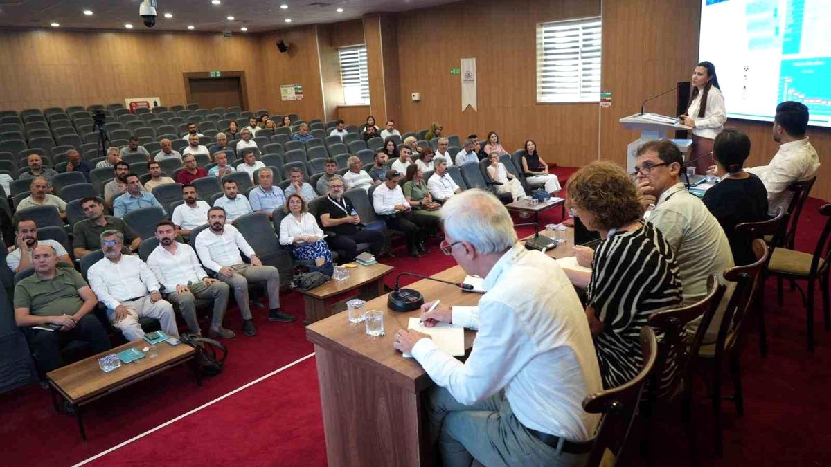 Adıyaman Belediyesi \'Afete dirençli planlama çalıştayı\' düzenledi