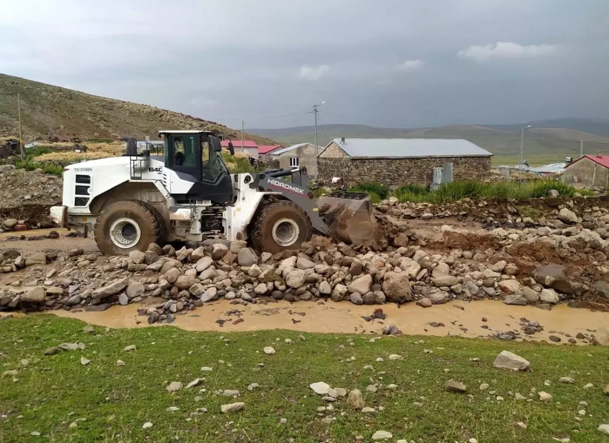 Iğdır\'da Şiddetli Yağış Sonrası Sel Baskınları