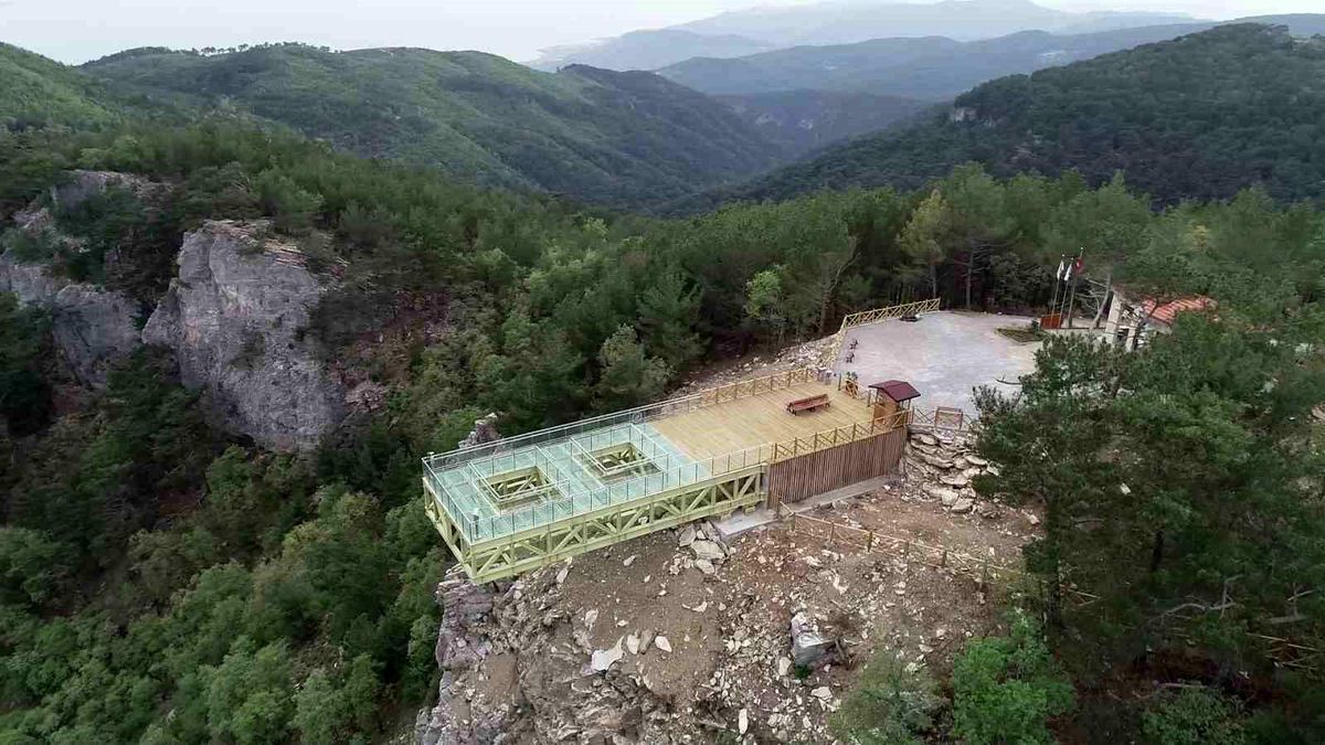 Şahinderesi Cam Seyir Terası Aşırı Sıcaktan Dolayı Kapatıldı