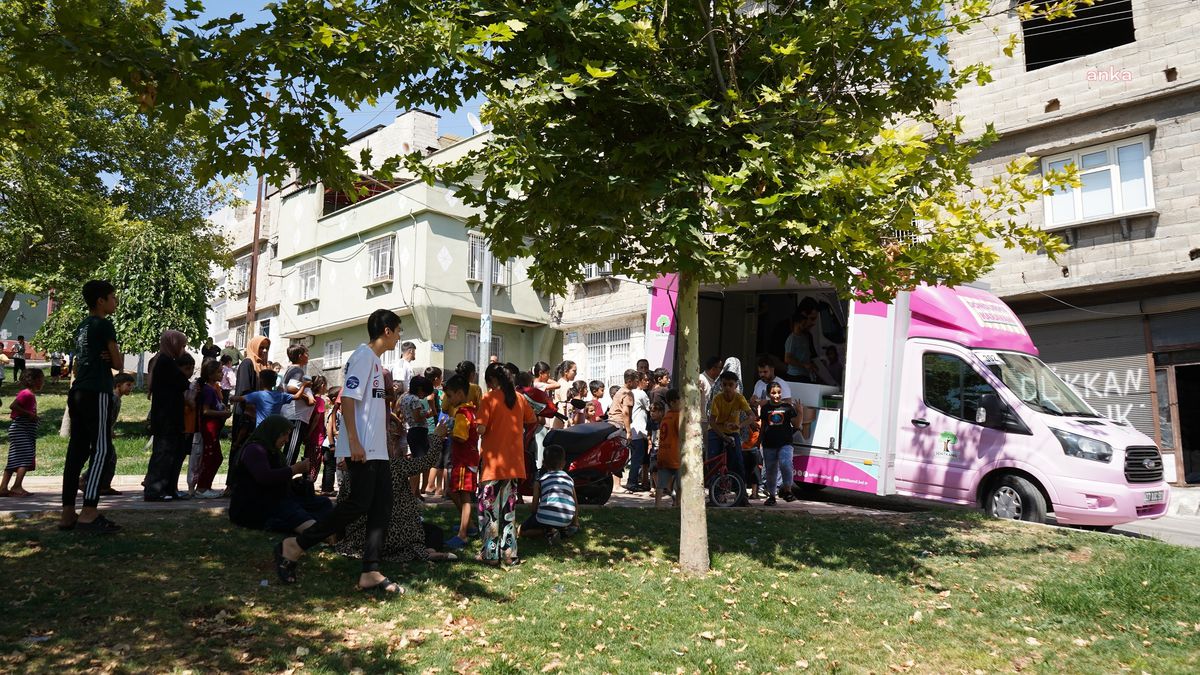 Şehitkamil Belediyesi, Dondurma Karavanı Projesiyle Çocuklarla Buluşuyor