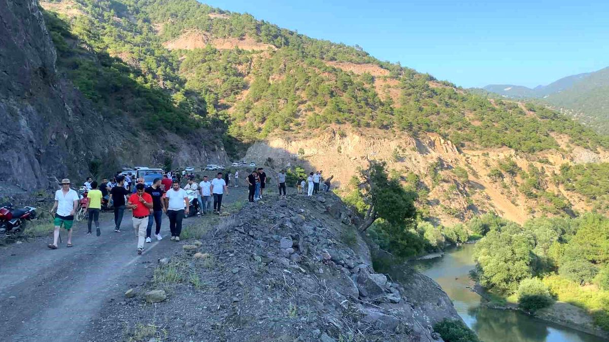Tokat\'ta ırmakta kaybolan genç aranıyor