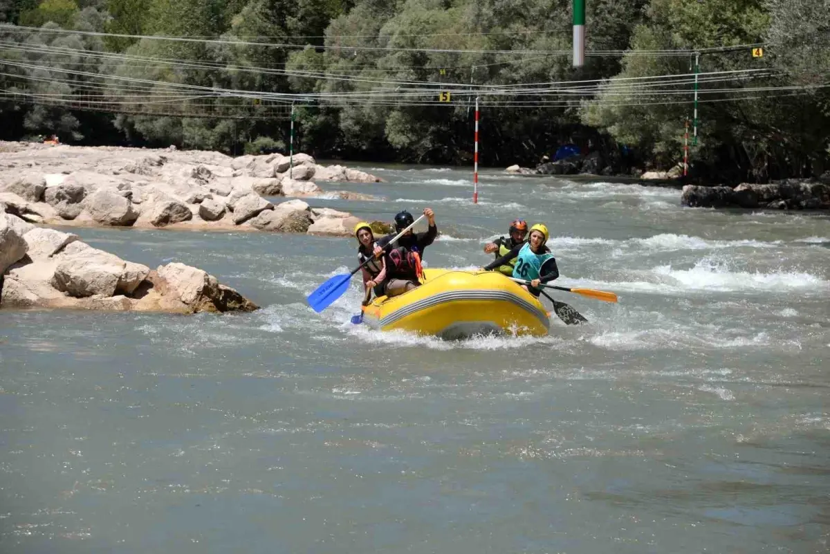 Tunceli\'de, Rafting Türkiye Kulüpler Kupası düzenlendi