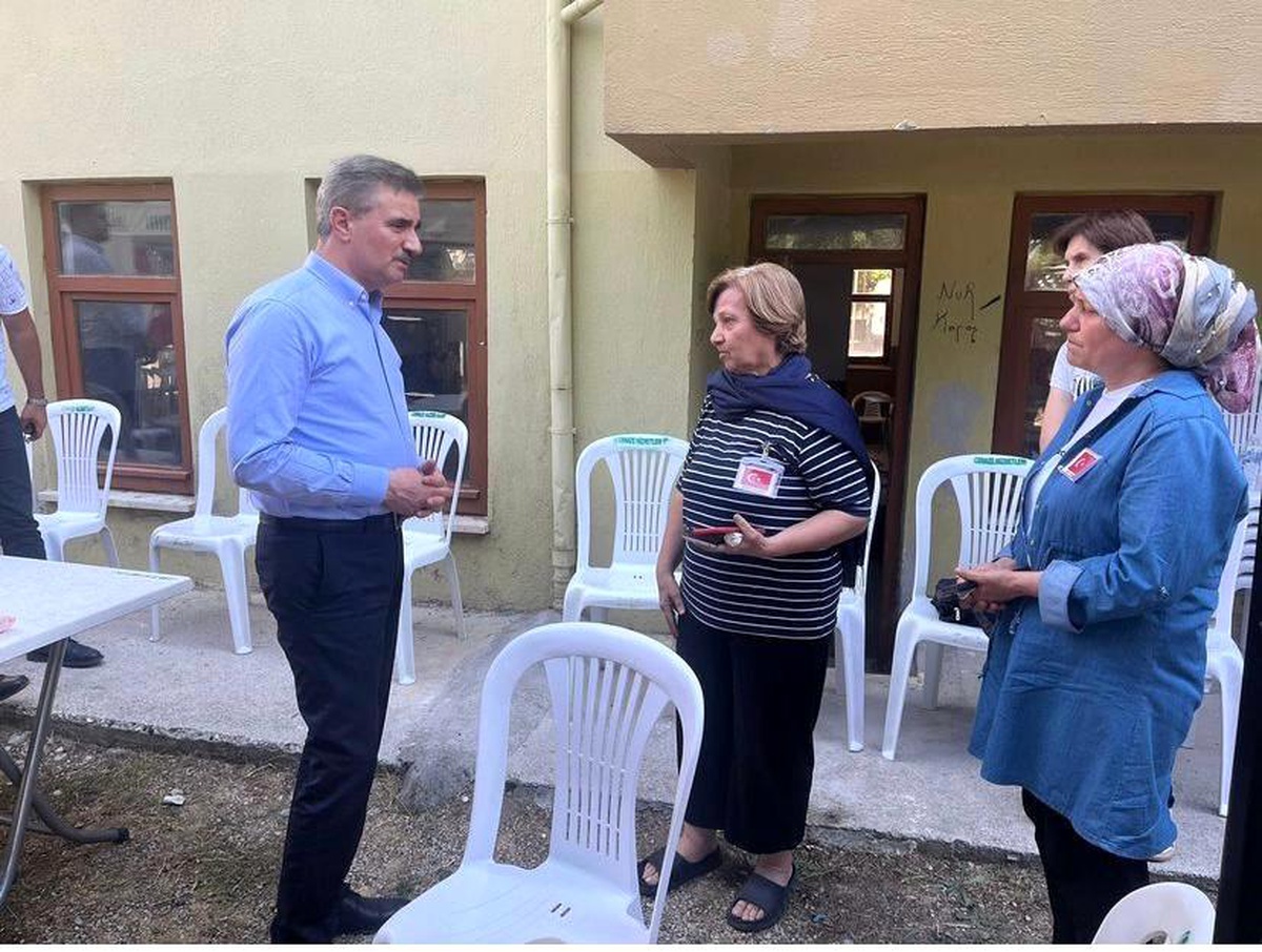 Isparta Valisi Aydın Baruş, Şehit Piyade Yarbayın Ailesini Ziyaret Etti