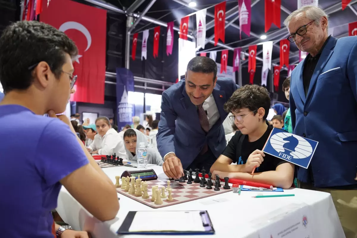 Beyoğlu Belediyesi Satranç Turnuvası Ödülleri Sahiplerini Buldu