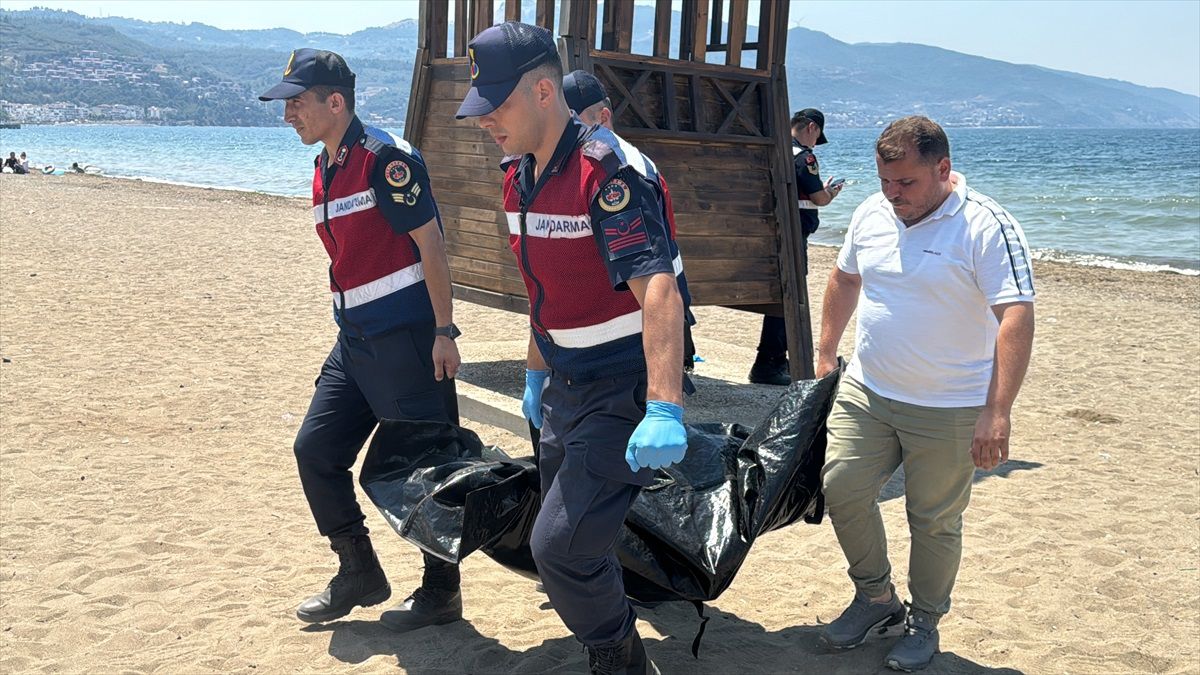Gemlik\'te kıyıya vuran ceset kimliği belirsiz