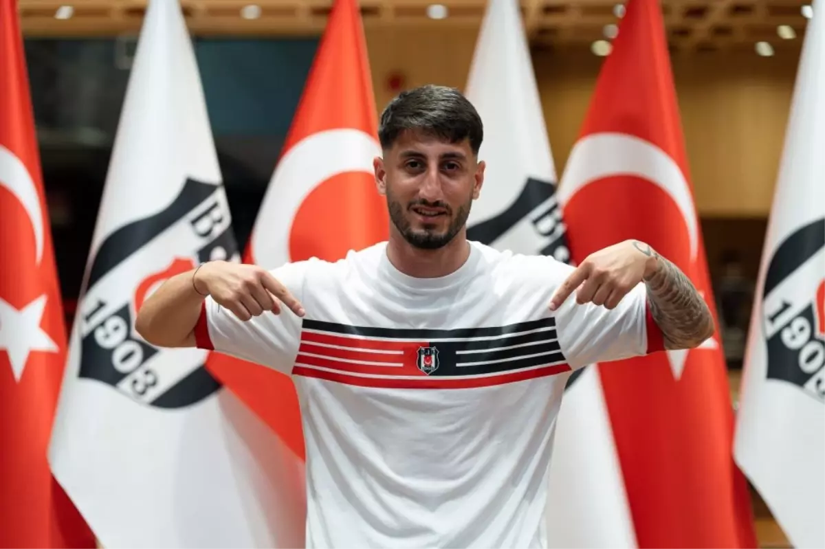 Beşiktaş\'ın yeni transferi Can Keleş: \'Beşiktaş gibi bir Camiaya geldiğim için çok mutluyum\'