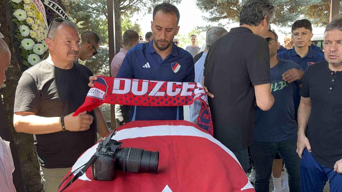 Düzce Gazeteciler Cemiyeti Başkanı Cihat Tutkun Son Yolculuğuna Uğurlandı
