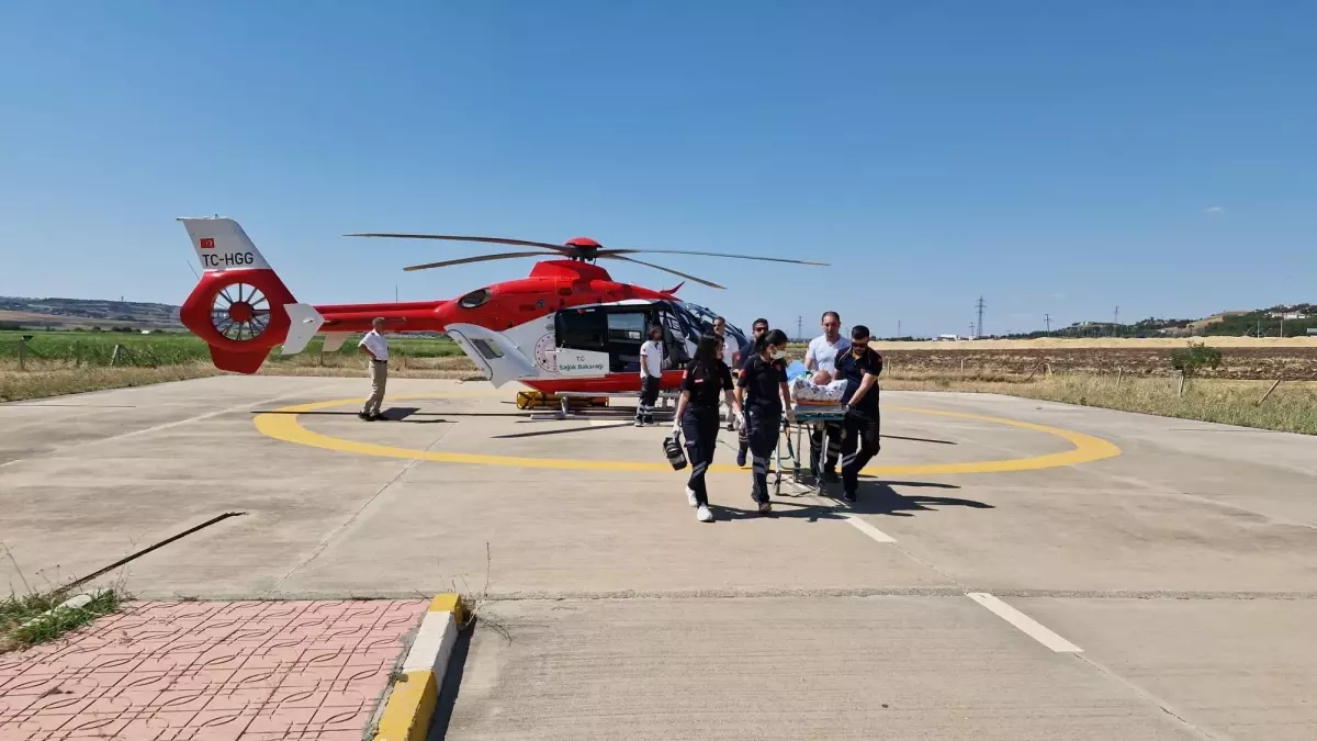 Diyarbakır\'da Yaralıya Ambulans Helikopter İle Hastane Ulaştırıldı