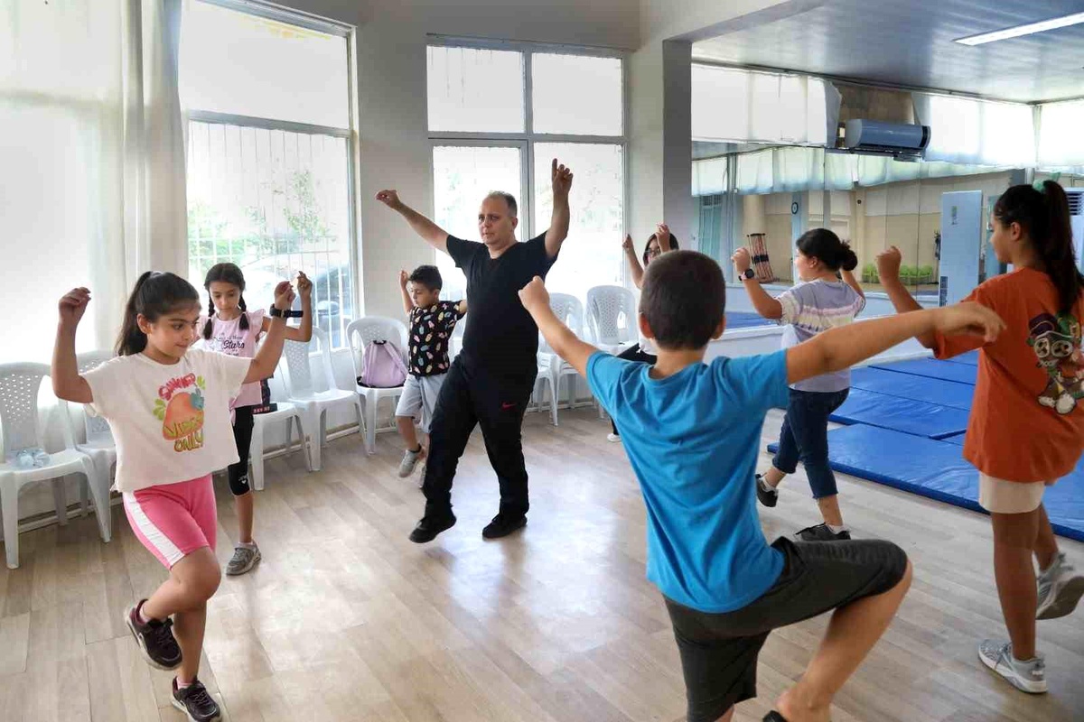 Efeler Belediyesi Yaz Kursları Çocukların Sosyalleşmesini ve Beceri Kazanmasını Sağlıyor