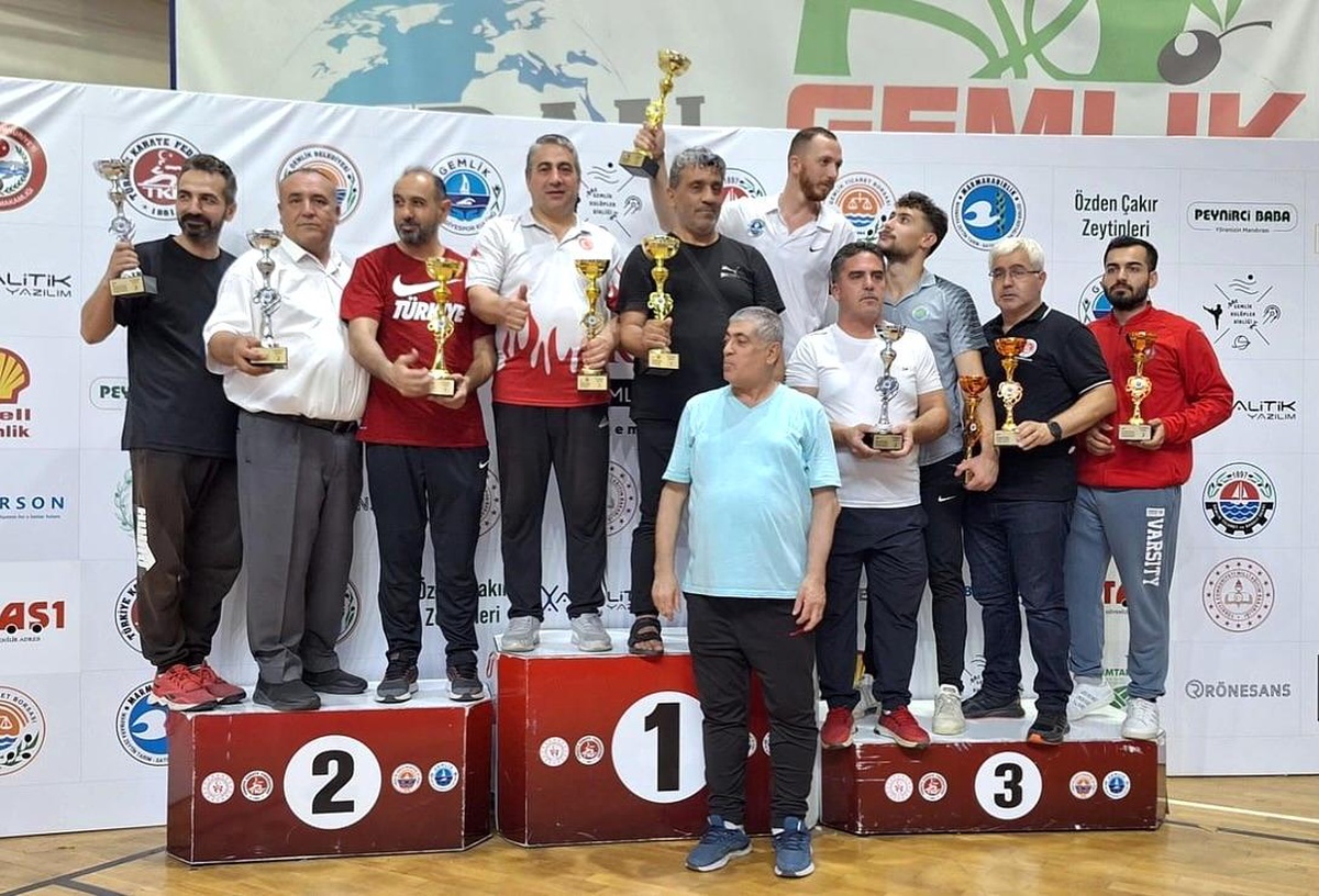 Eskişehirli Karateciler Gemlik Turnuvasında 2. Oldu