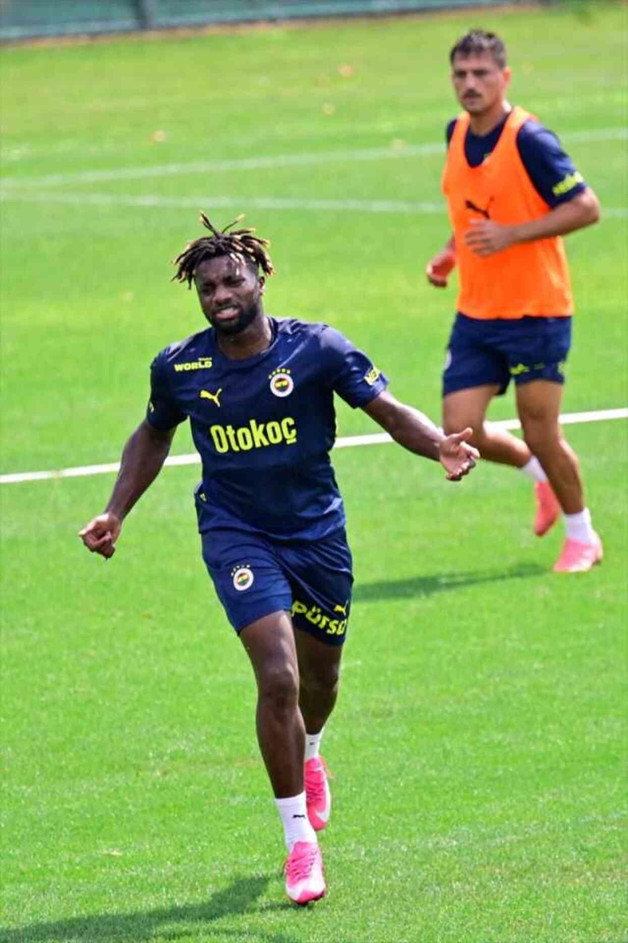 Fenerbahçe'ye kötü haber! Yeni transfer Allan Saint-Maximin antrenmana çıkmadı