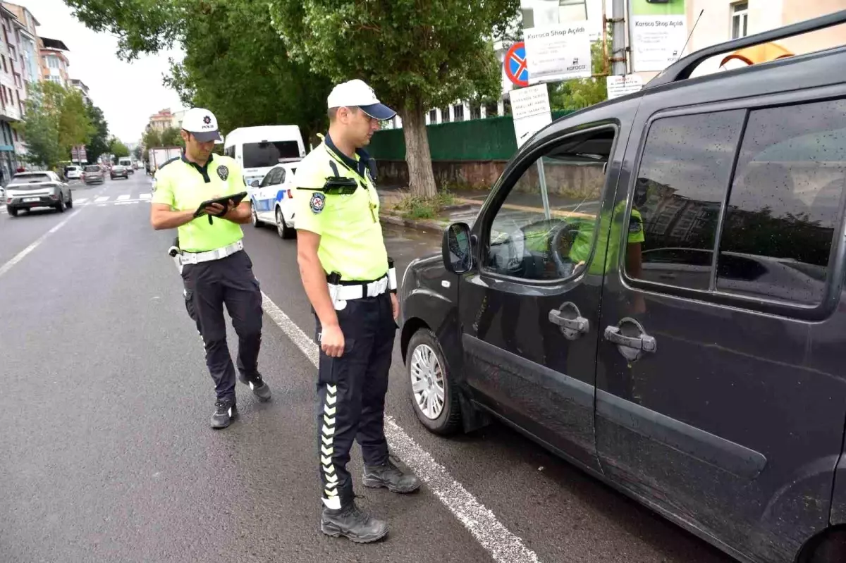 Kars\'ta Polis Asayiş Uygulamaları Devam Ediyor