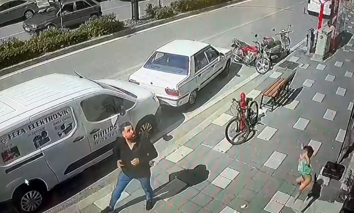 Bolu\'da Afganistan uyruklu çocuk pencereden düştü