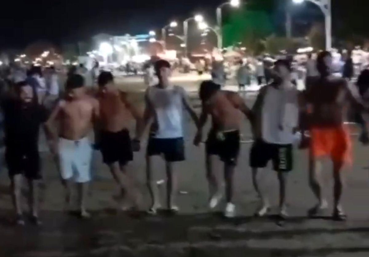 Mersin\'de Terör Yandaşlarından Skandal Halay Görüntüleri
