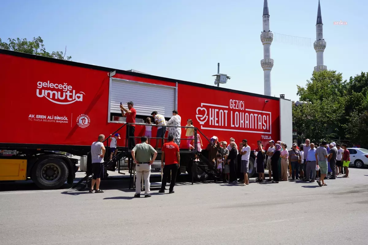 Tuzla Belediyesi, Gezici Kent Lokantası projesini başlattı