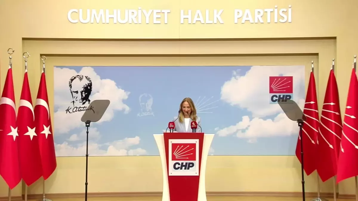 Aylin Nazlıaka, Bakan Göktaş ile Görüşmesine İlişkin Konuştu: "Bakanlık Soyadı Düzenlemesiyle İlgili Yeniden Bir Değerlendirme Yapacak"