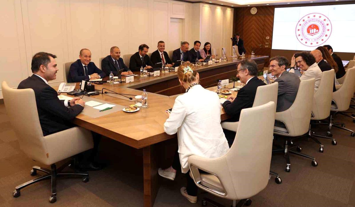 Çevre Bakanı Murat Kurum, EBRD Başkan Yardımcısı ile Görüştü