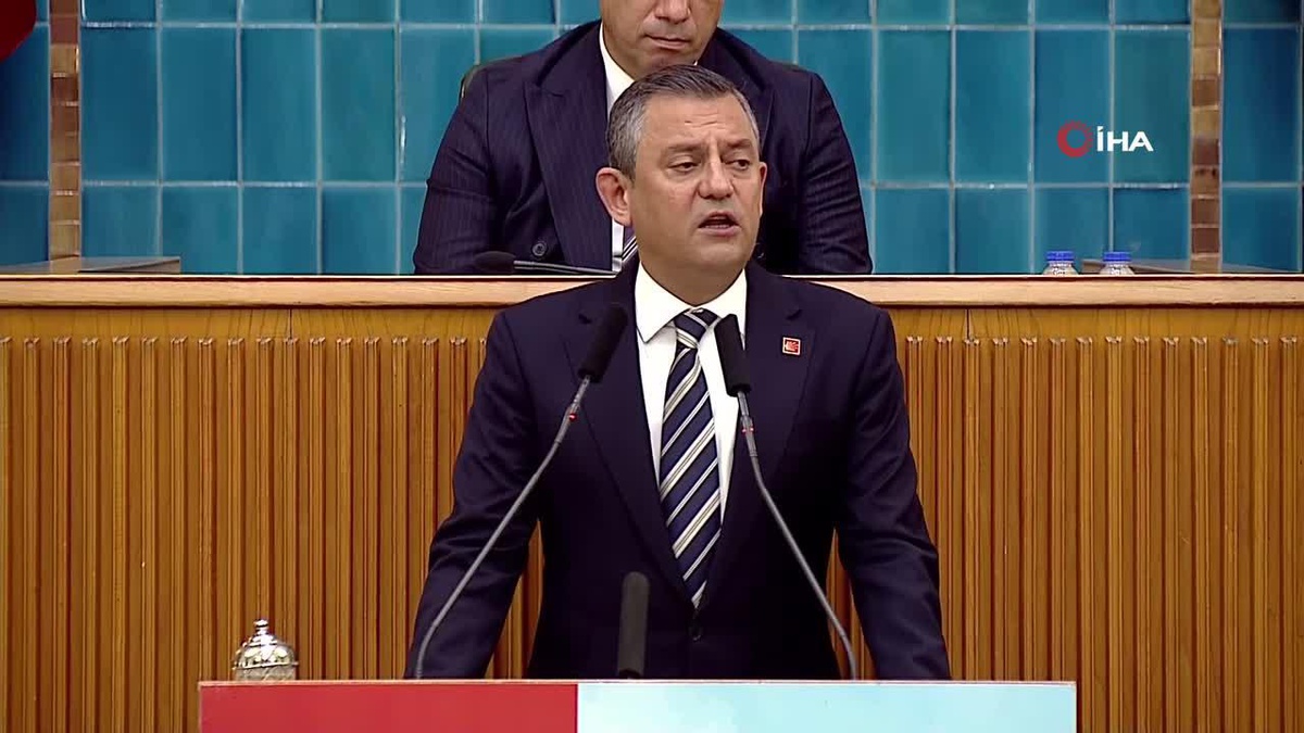 CHP Lideri Özgür Özel: Kendine ait bir fikri olmayan, tek fikri AK Parti\'nin fikrini desteklemek olan bir grupla karşı karşıyayız