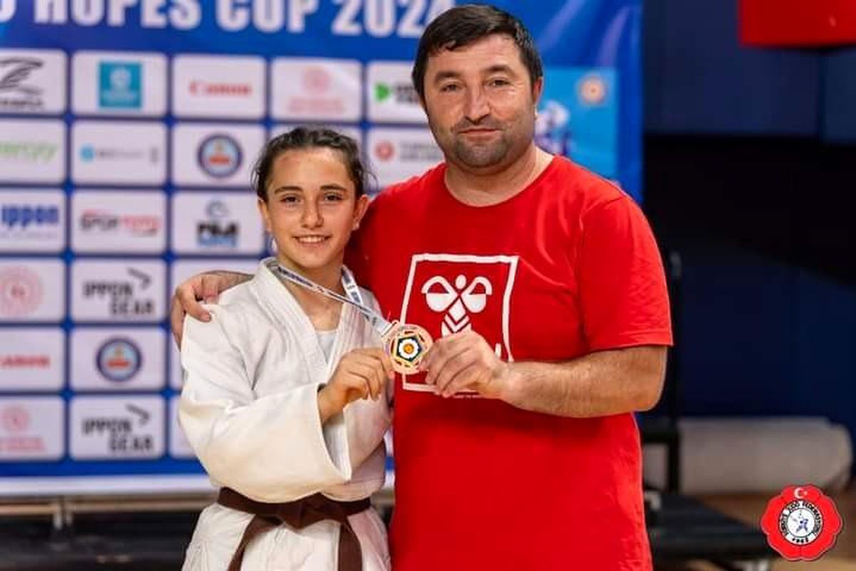 Bilecikli Judocu Ecrin Benlioğlu Avrupa Kupasında 3\'üncü Oldu