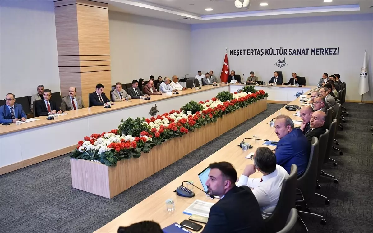 Kırşehir\'de 132 Proje Devam Ediyor