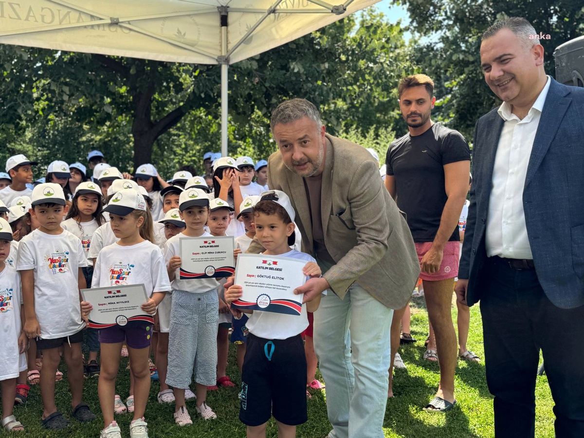 Osmangazi Belediyesi Yaz Spor Okulları Yüzme Kursu Sertifika Töreni