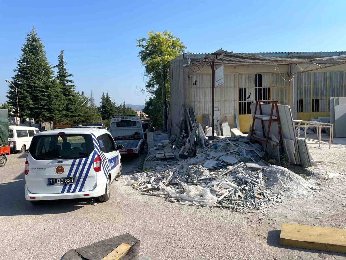 Bilecik Belediyesi Zabıta Müdürlüğü Küçük Sanayi Sitesi\'nde denetimlerini arttırdı