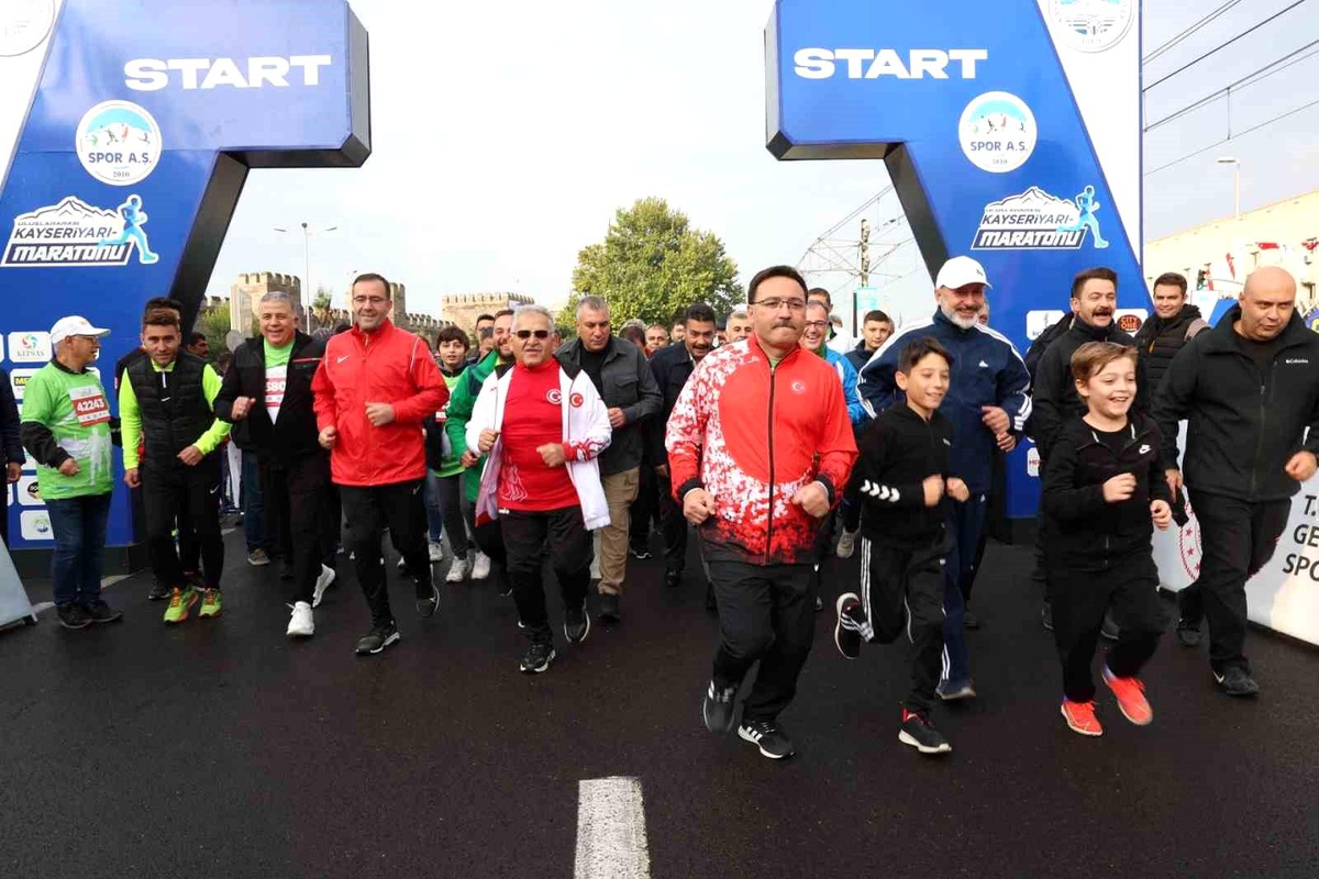 Uluslararası Kayseri Yarı Maratonu\'na 10 Bin Katılımcı Hedefleniyor