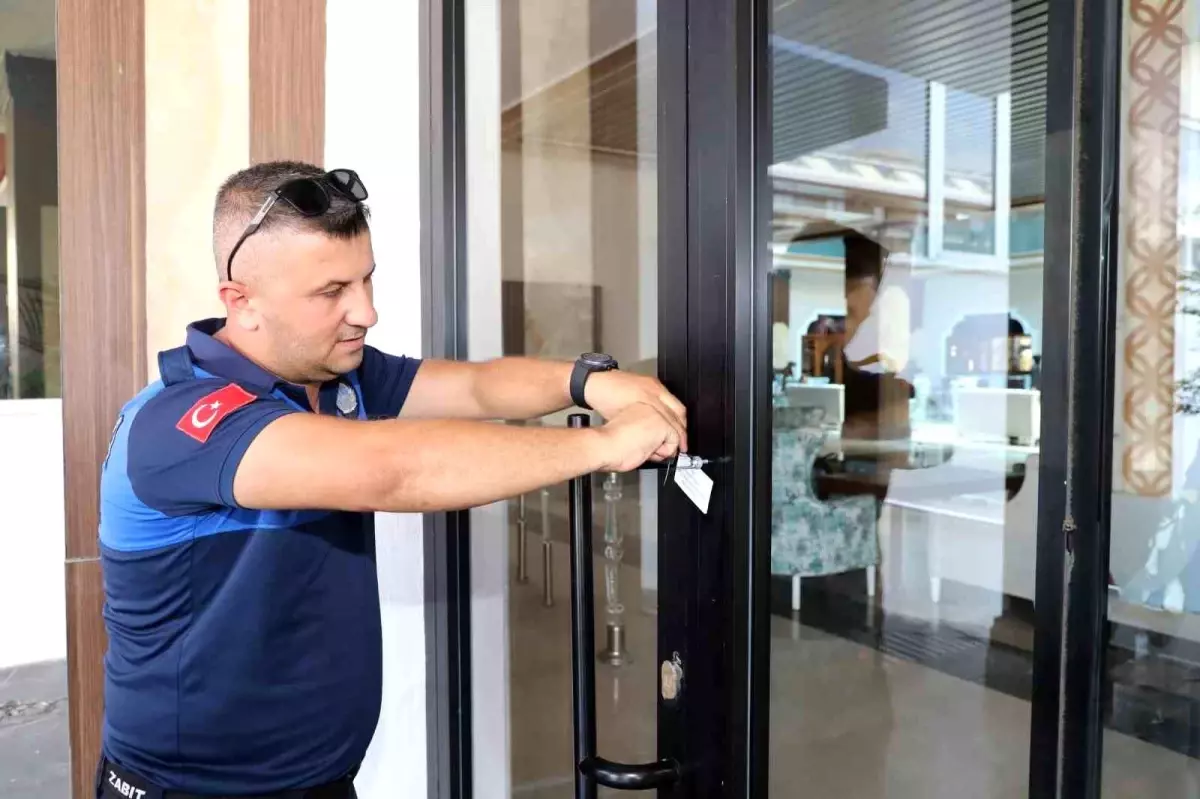 Alanya\'da kaçak otel 72. kez mühürlendi