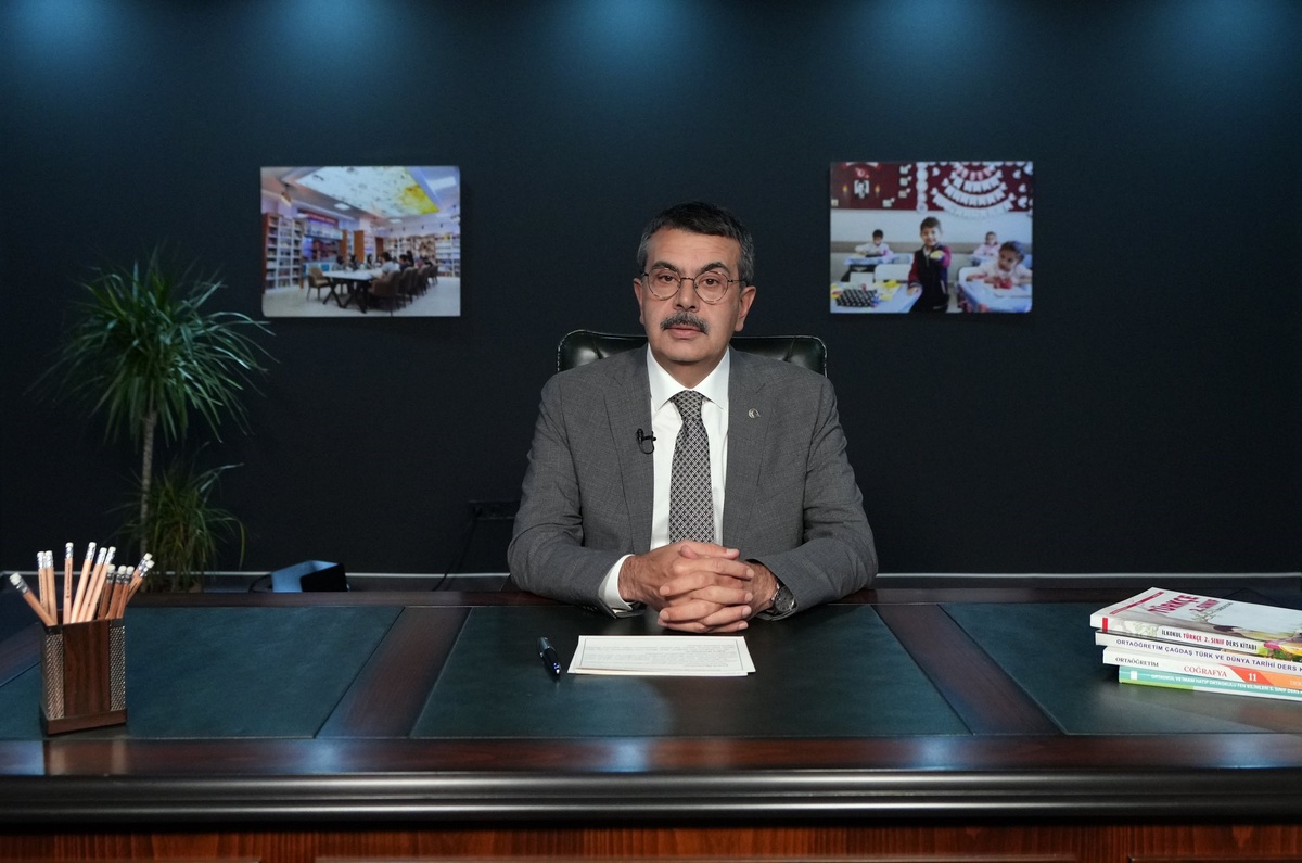 Milli Eğitim Bakanı: Türk öğrenci kaydına izin verilmeyen okullar mevzuata uymalı