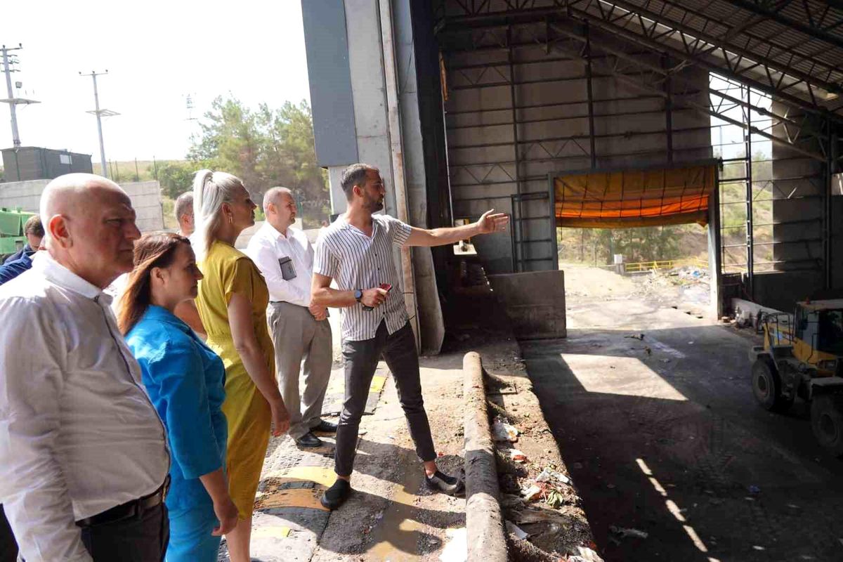 Belediye Başkanları Katı Atık Tesisi İncelemesinde Bulundu