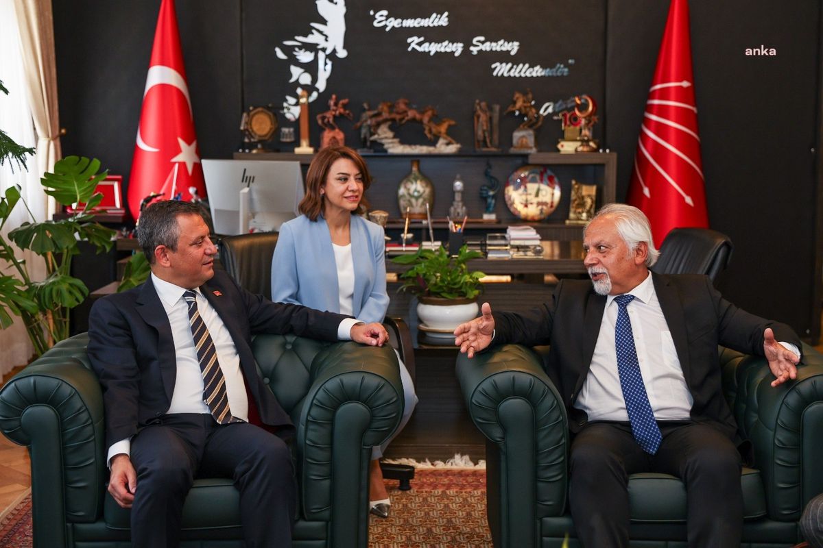 Birleşik Kamu-İş Konfederasyonu, CHP\'den yüzde 1 barajının iptali için destek istedi